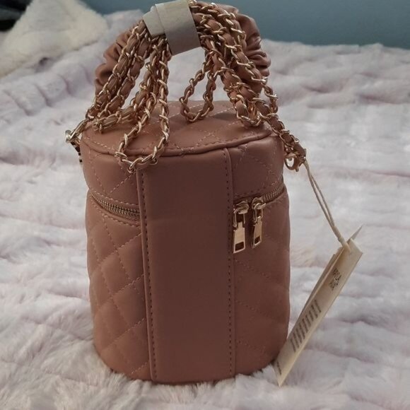 Kayla + Ava NWT Pink Vegan Leather Circular Buck Handbag  Detachable Chain Strap - Picture 3 of 11